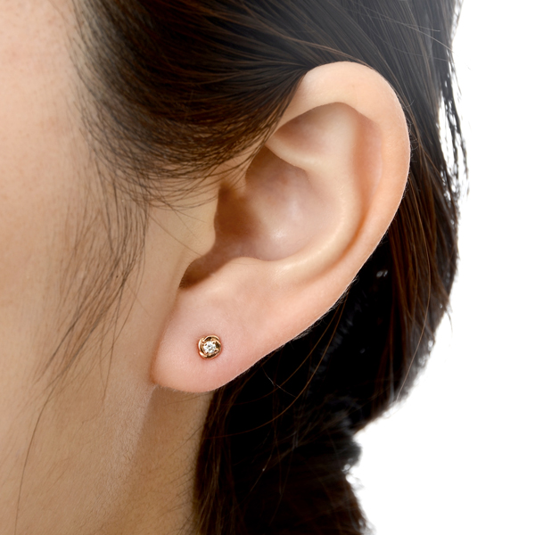 ピンクゴールドピアス
