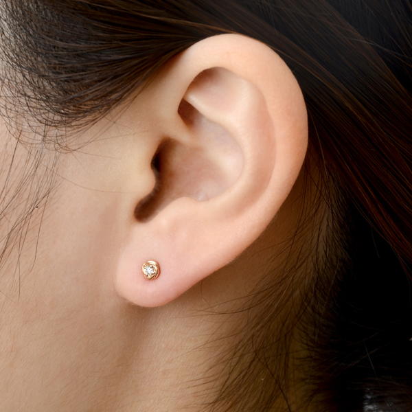 ピンクゴールドピアス
