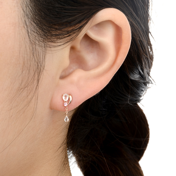 ピンクゴールドピアス