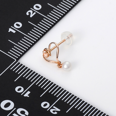 ピンクゴールドピアス