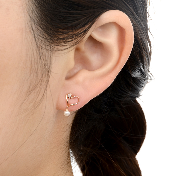 ピンクゴールドピアス