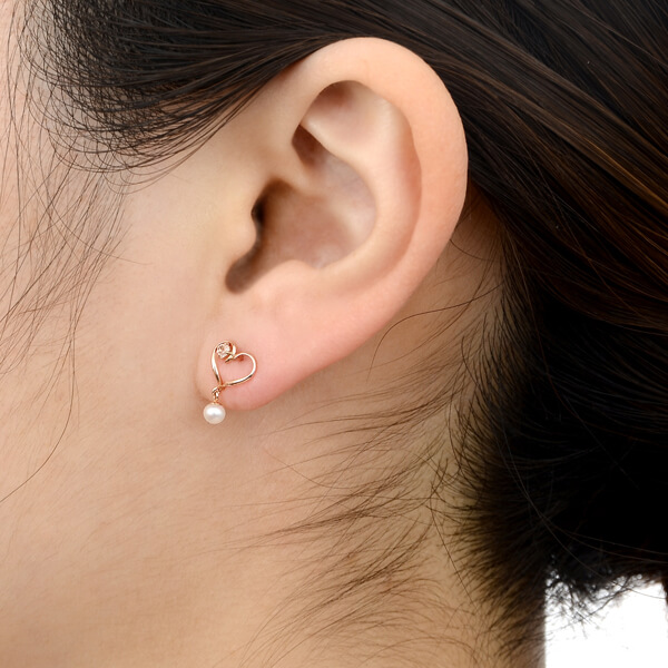 ピンクゴールドピアス