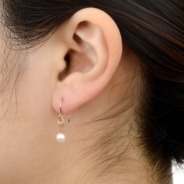 ピンクゴールドピアス