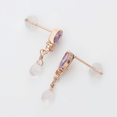 ピンクゴールドピアス