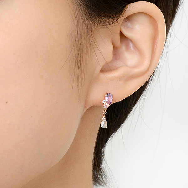 ピンクゴールドピアス