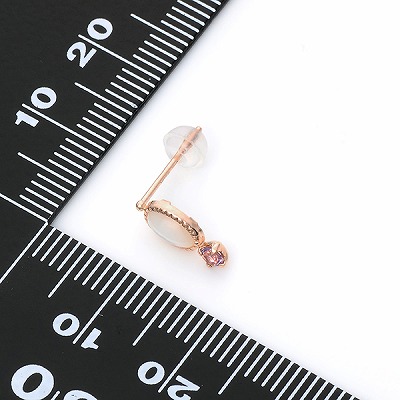 ピンクゴールドピアス