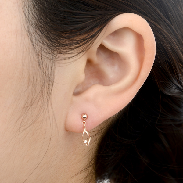 ピンクゴールドピアス