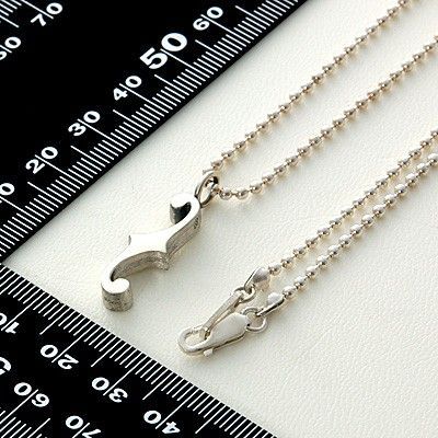 シルバーネックレス