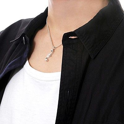 シルバーネックレス