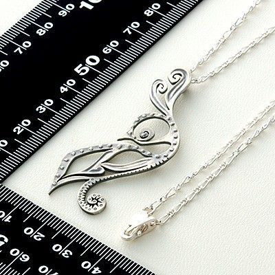 シルバーネックレス