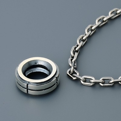 シルバーネックレス