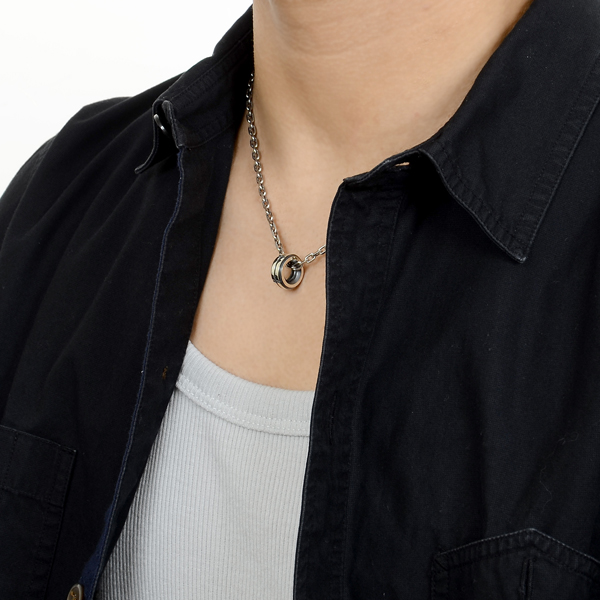 シルバーネックレス