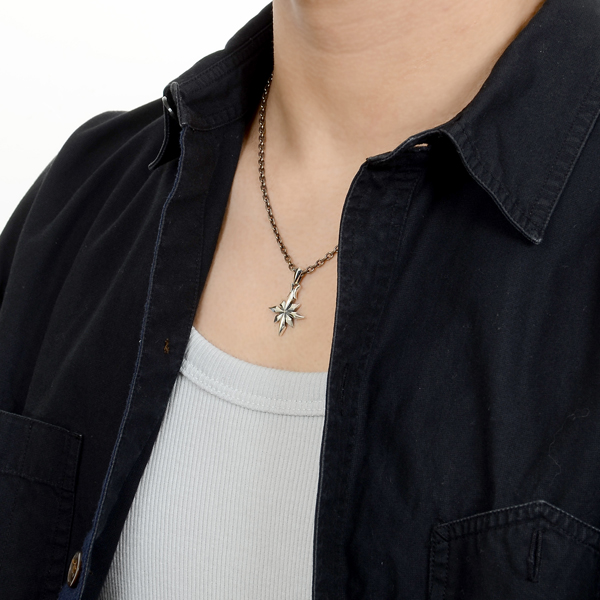 シルバーネックレス