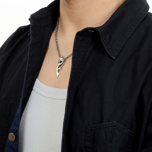 シルバーネックレス