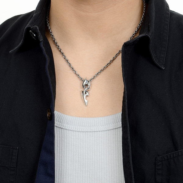 シルバーネックレス