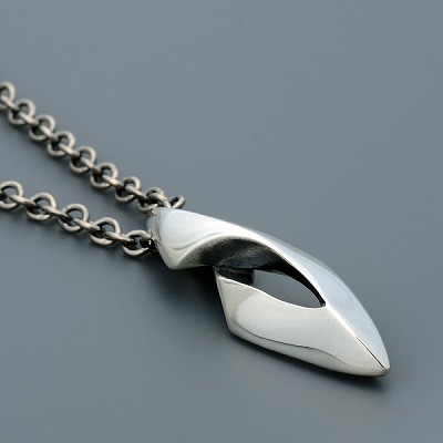 シルバーネックレス