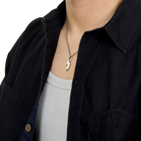 シルバーネックレス