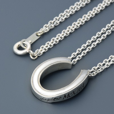 シルバーネックレス