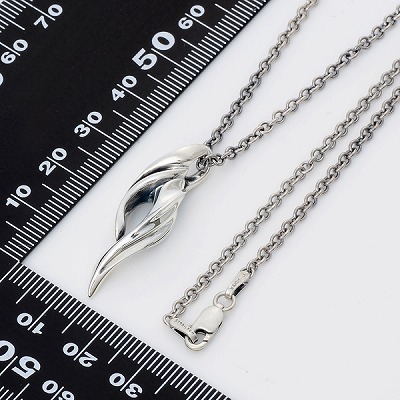 シルバーネックレス