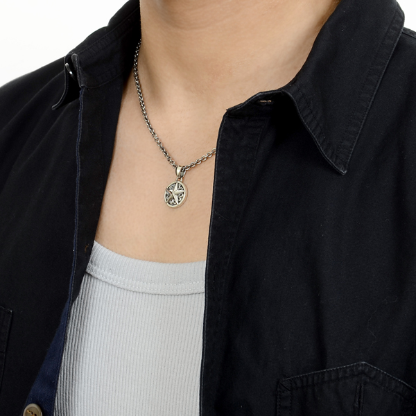 シルバーネックレス