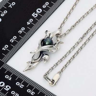 シルバーネックレス