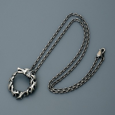 シルバーネックレス