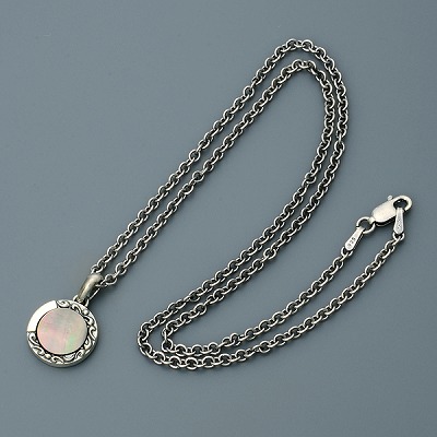 シルバーネックレス