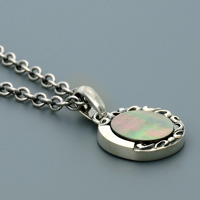 シルバーネックレス