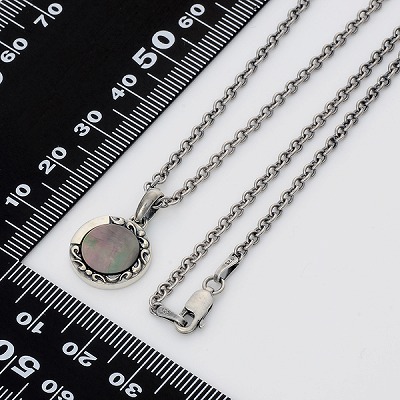 シルバーネックレス