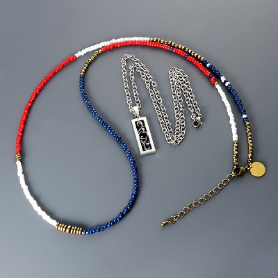 シルバーネックレス