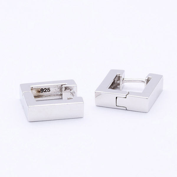 シルバーピアス