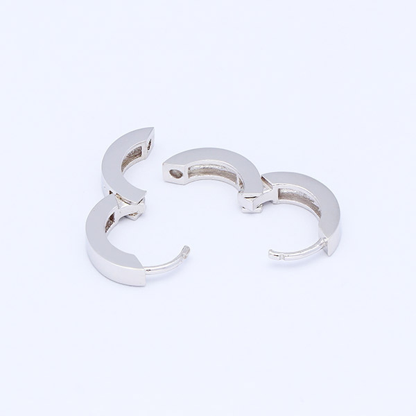 シルバーピアス