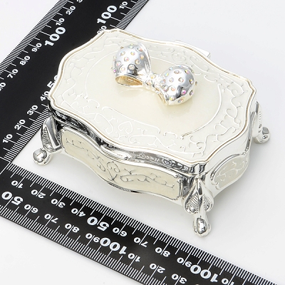 クリスタルジュエリーボックス