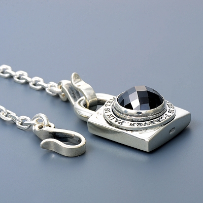 シルバーネックレス