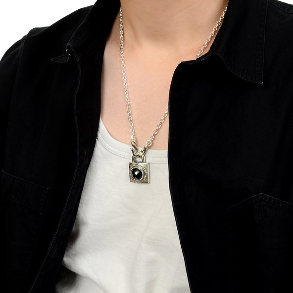 シルバーネックレス