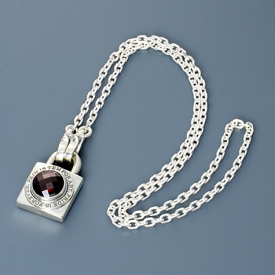 シルバーネックレス