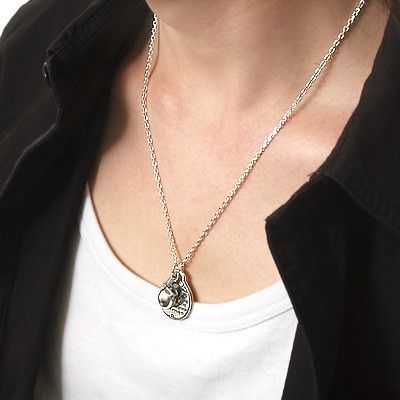 シルバーネックレス