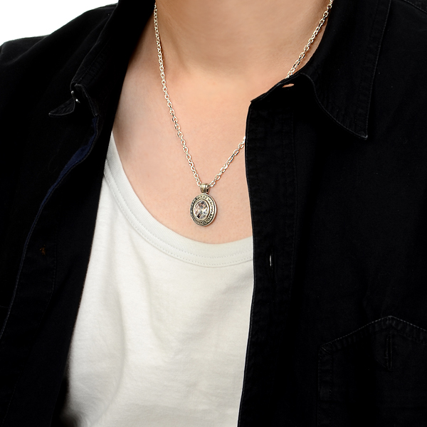 シルバーネックレス