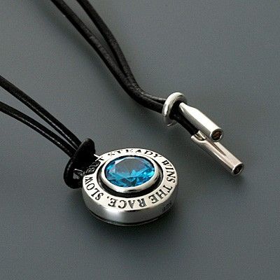 レザーネックレス