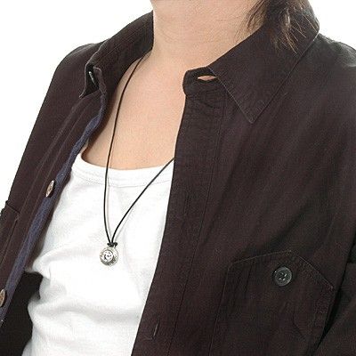 レザーネックレス