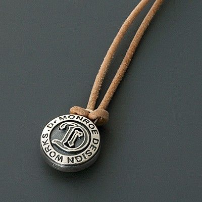 レザーネックレス