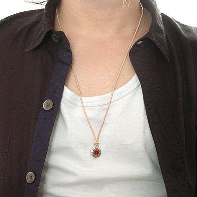 レザーネックレス