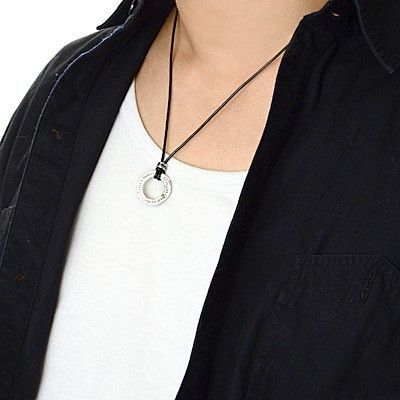 レザーネックレス