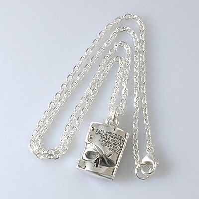 シルバーネックレス