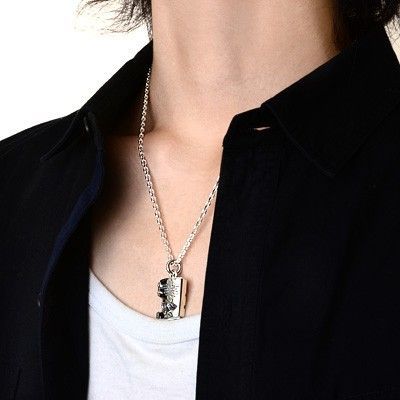 シルバーネックレス