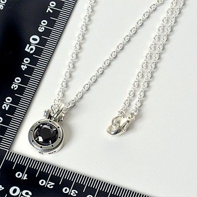 シルバーネックレス