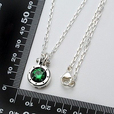 シルバーネックレス