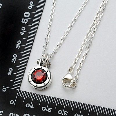 シルバーネックレス