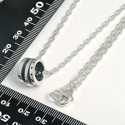 シルバーネックレス