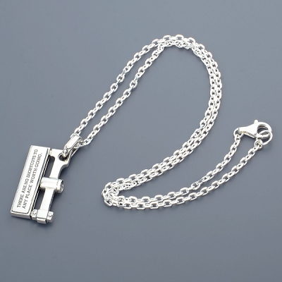 シルバーネックレス